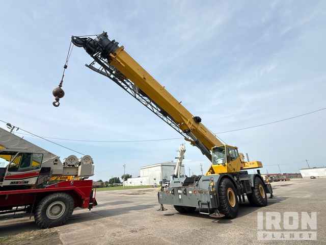2006 Grove RT760E