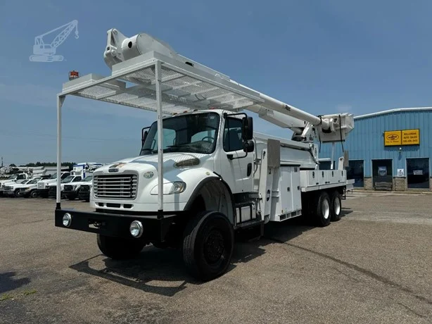 2013 ALTEC AM900-E100 MOUNTED ON 2013 FREIGHTLINER BUSINESS CLASS M2 106