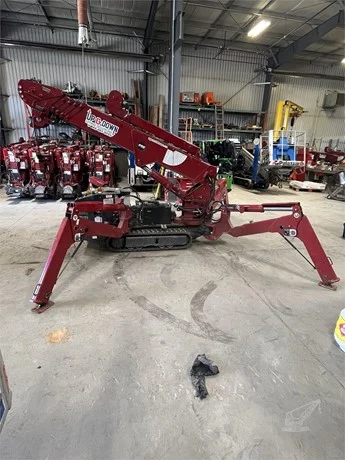 2021 UNIC SPYDERCRANE URW295