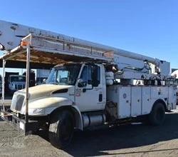 2009 Altec AA55 MOUNTED ON 2009 INTERNATIONAL DURASTAR 4300