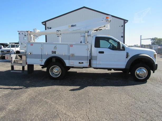2018 ALTEC AT200A MOUNTED ON 2019 FORD F450