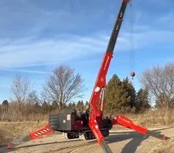 2011 UNIC SPYDERCRANE URW547