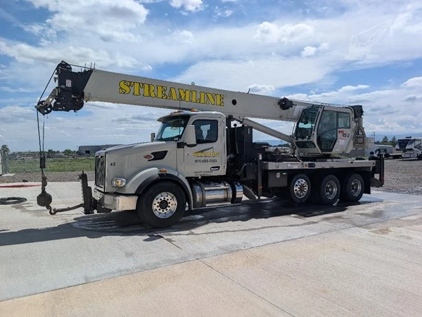 2022 National NTC45127-2 MOUNTED ON 2022 PETERBILT 567