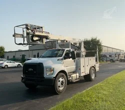 2019 VERSALIFT VTP40NE MOUNTED ON 2019 FORD F750