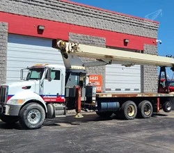 2006 Terex BT70100 MOUNTED ON 2006 PETERBILT 335