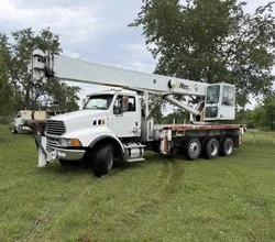 2007 ALTEC AC38-127S MOUNTED ON 2007 STERLING L9500