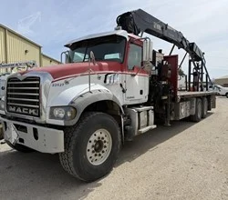 2013 Hiab XS335K HIPRO MOUNTED ON 2013 MACK GRANITE GU713