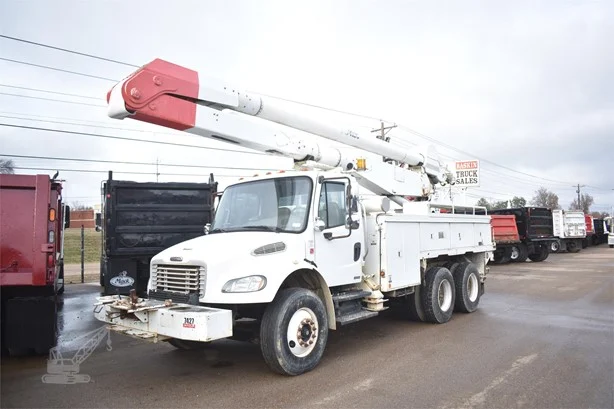 2007 ALTEC AA755L MOUNTED ON 2007 FREIGHTLINER BUSINESS CLASS M2 106