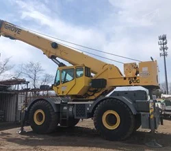2006 Grove RT700E